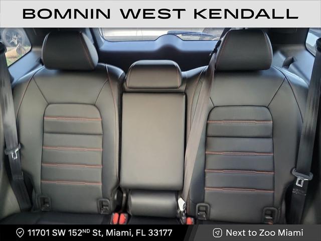 Photo of 2023 Gray Honda CR-V Hybrid