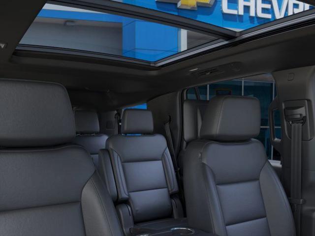Photo of 2025 Iridescent Prl Chevrolet Tahoe