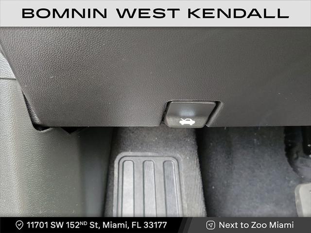Photo of 2024 Sterling Gray Metallic Chevrolet Traverse