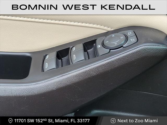 Photo of 2024 Sterling Gray Metallic Chevrolet Traverse