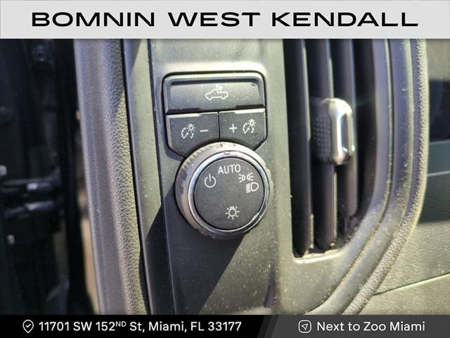 Photo of 2022 Black Chevrolet Silverado 1500