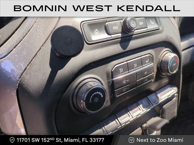 Photo of 2022 Black Chevrolet Silverado 1500