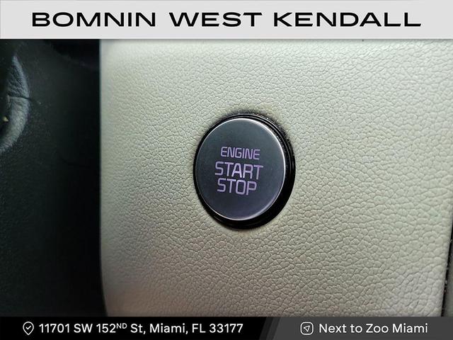 Photo of 2022 Passion Red Tintcoat Kia Sorento