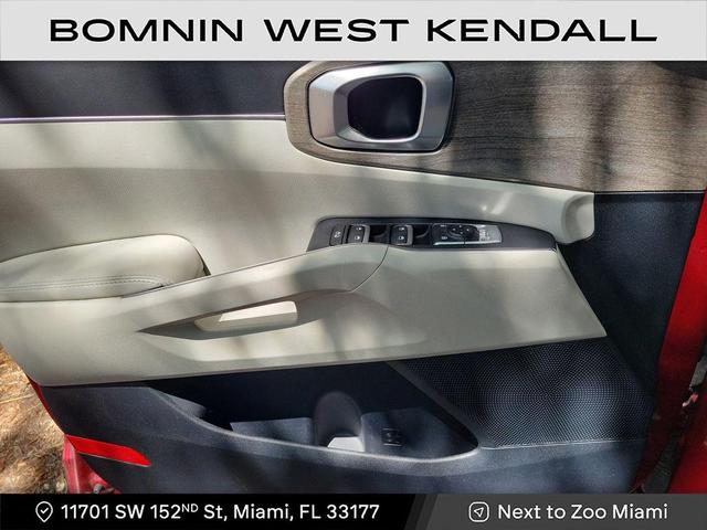 Photo of 2022 Passion Red Tintcoat Kia Sorento