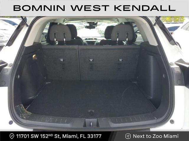 Photo of 2023 Summit White Chevrolet Trailblazer