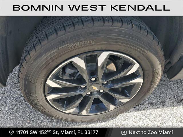 Photo of 2023 Summit White Chevrolet Trailblazer