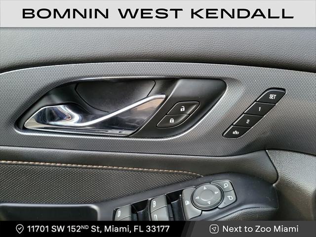 Photo of 2019 Mosaic Black Metallic Chevrolet Traverse