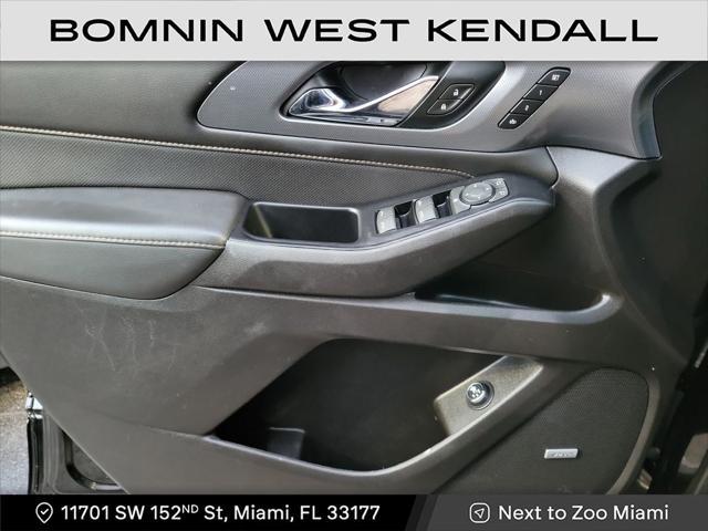 Photo of 2019 Mosaic Black Metallic Chevrolet Traverse