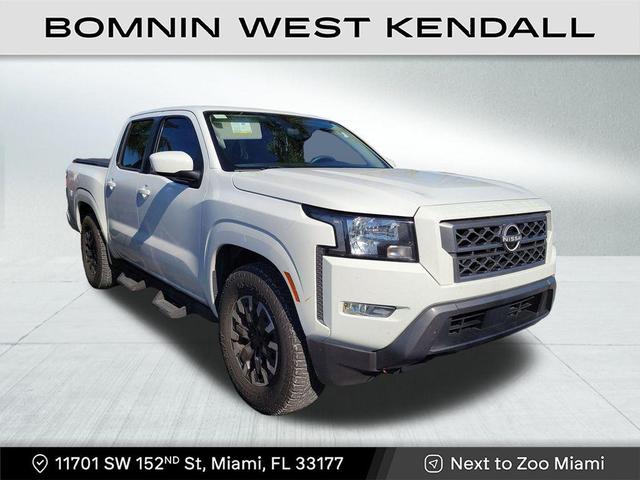 Photo of 2022 Glacier White Nissan Frontier