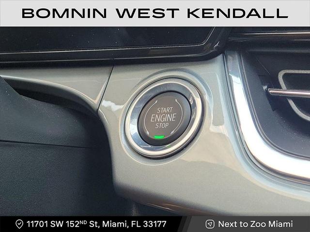 Photo of 2025 Summit White Chevrolet Trax