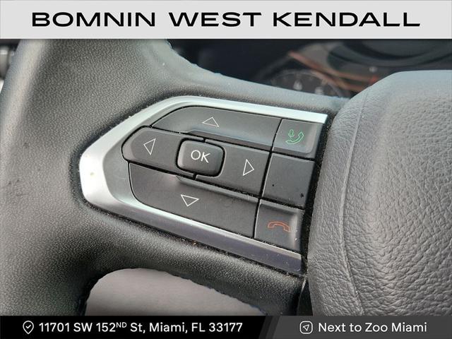 Photo of 2022 Velvet Red Pearlcoat Jeep Compass
