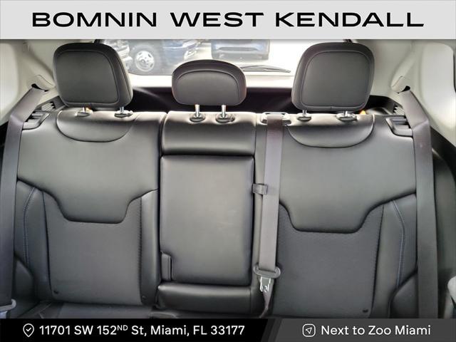 Photo of 2022 Velvet Red Pearlcoat Jeep Compass