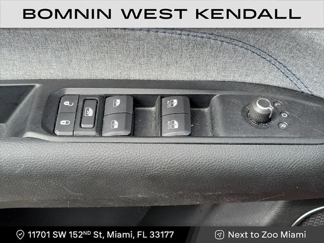 Photo of 2022 Velvet Red Pearlcoat Jeep Compass
