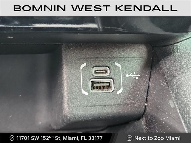 Photo of 2022 Velvet Red Pearlcoat Jeep Compass