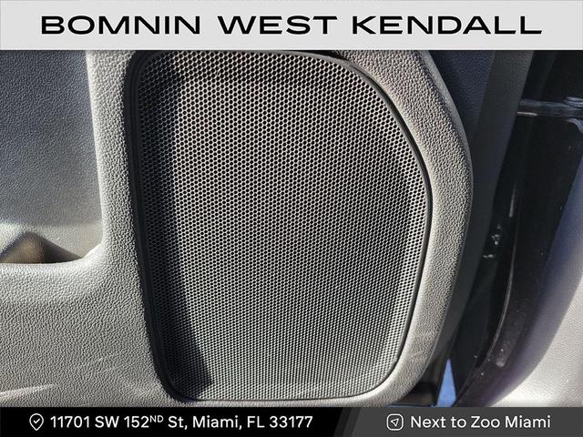 Photo of 2018 Black Chevrolet Silverado 1500