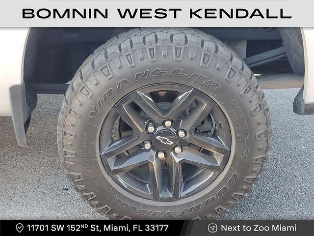 Photo of 2022 Silver Ice Metallic Chevrolet Silverado 1500