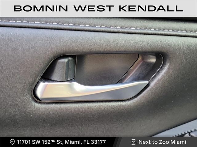 Photo of 2022 Gun Metallic Nissan Sentra
