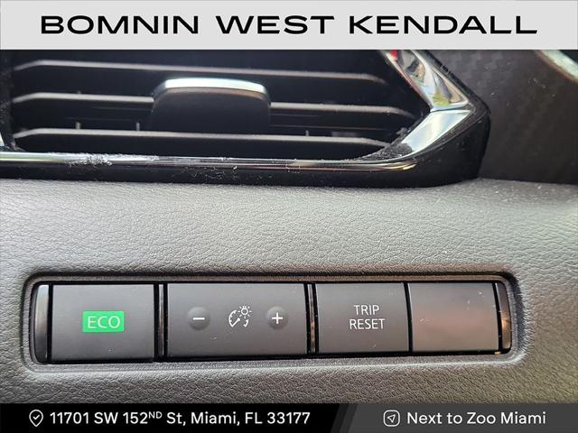 Photo of 2022 Gun Metallic Nissan Sentra