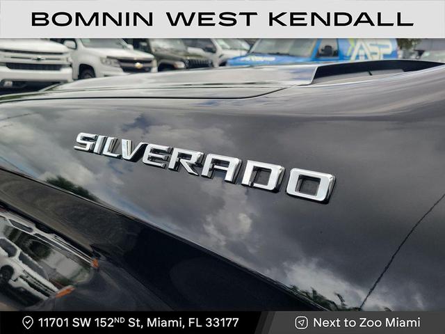 Photo of 2020 Black Chevrolet Silverado 1500
