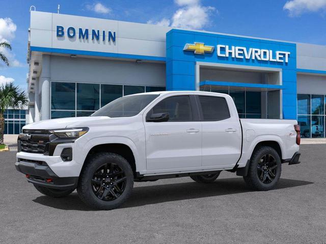 Photo of 2025 Summit White Chevrolet Colorado
