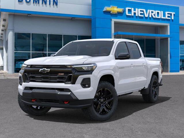 Photo of 2025 Summit White Chevrolet Colorado