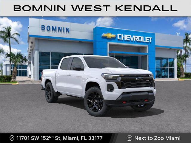 Photo of 2025 Summit White Chevrolet Colorado