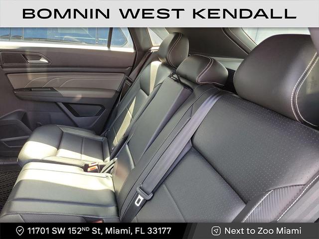 Photo of 2022 Deep Black Pearl Volkswagen Atlas Cross Sport
