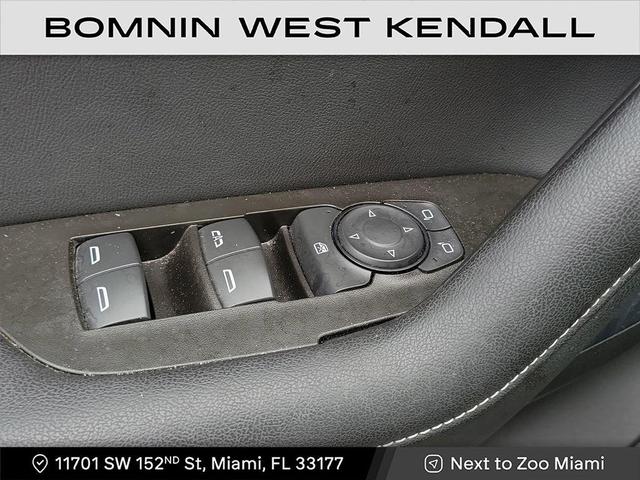 Photo of 2023 Summit White Chevrolet Blazer