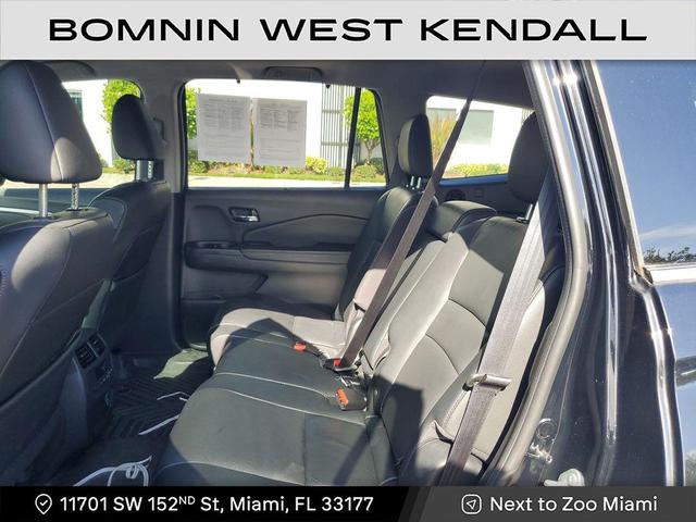 Photo of 2021 Crystal Black Pearl Honda Pilot