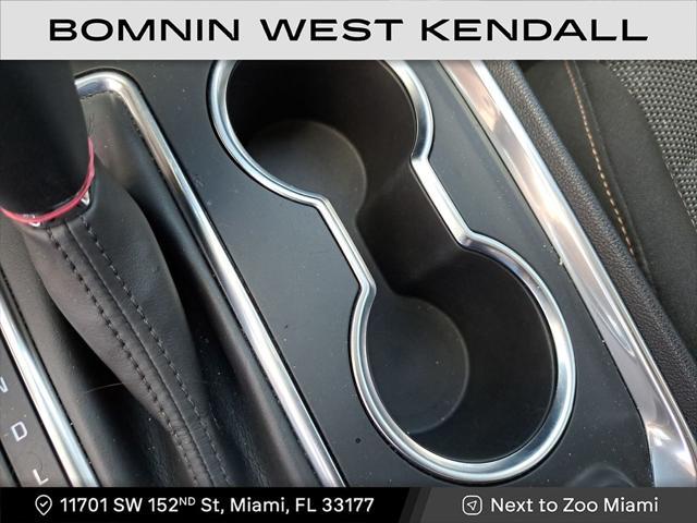 Photo of 2019 Summit White Chevrolet Traverse