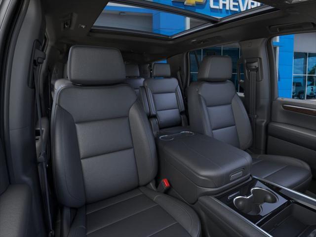 Photo of 2025 Summit White Chevrolet Tahoe