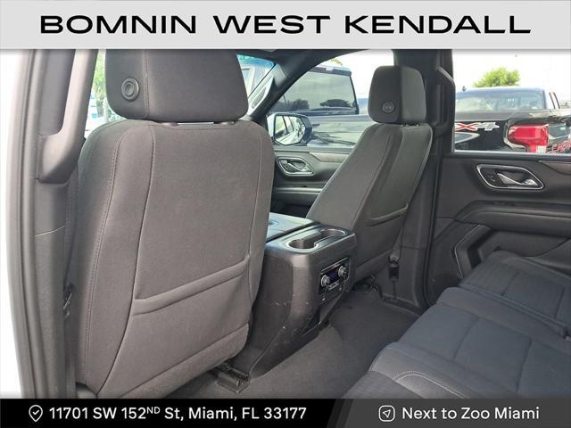 Photo of 2023 Summit White Chevrolet Suburban