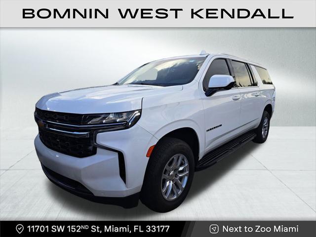 Photo of 2023 Summit White Chevrolet Suburban