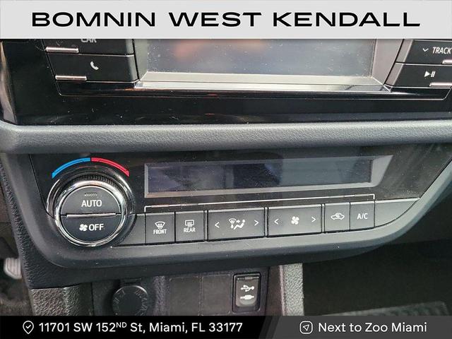 Photo of 2015 Blue Crush Metallic Toyota Corolla