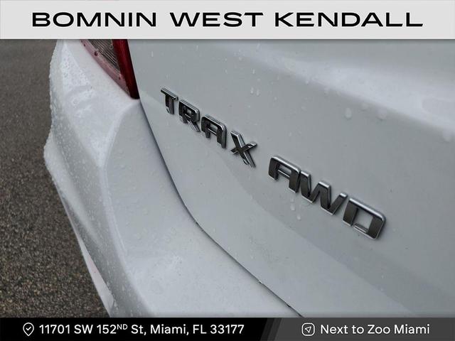 Photo of 2022 Summit White Chevrolet Trax