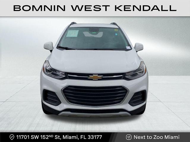 Photo of 2022 Summit White Chevrolet Trax