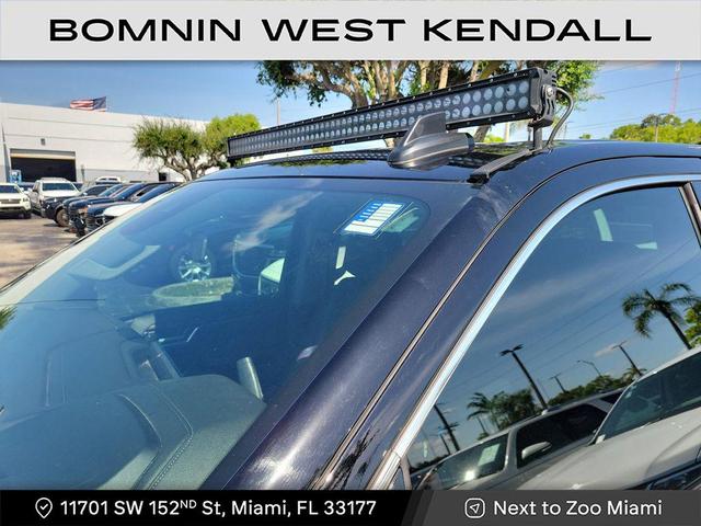 Photo of 2024 Onyx Black GMC Sierra 1500