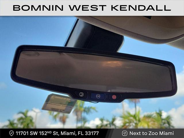 Photo of 2016 Black Chevrolet Colorado