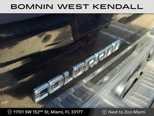 Photo of 2016 Black Chevrolet Colorado