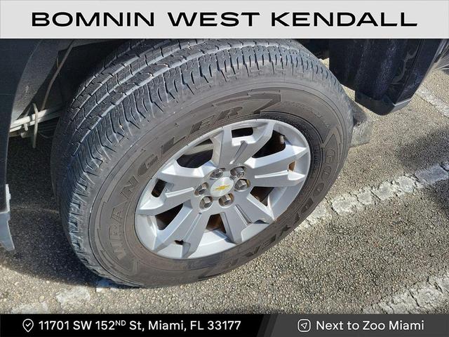 Photo of 2016 Black Chevrolet Colorado