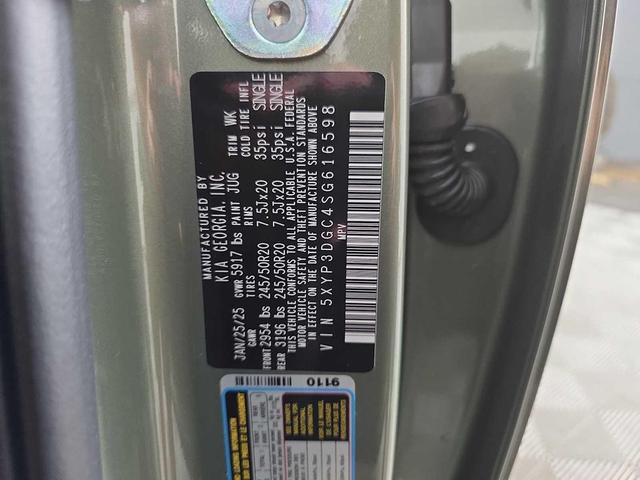 Photo of 2025 Jungle Green Kia Telluride