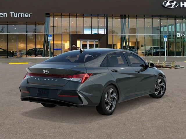 Photo of 2025 Amazon Gray Hyundai ELANTRA