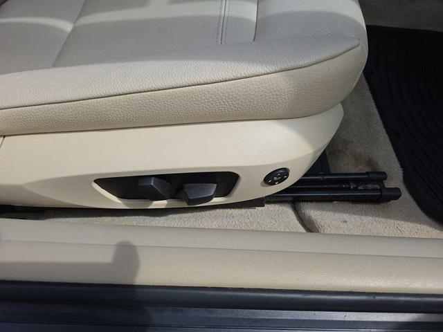 Photo of 2013 Vermilion Red Metallic BMW 335