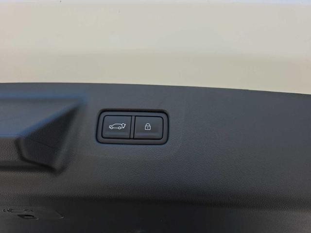 Photo of 2025 Serenity White Hyundai SANTA FE