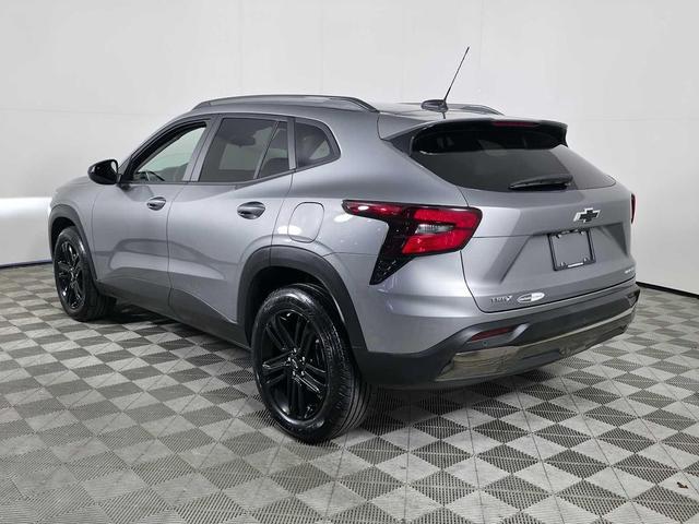 Photo of 2024 Sterling Gray Metallic Chevrolet Trax