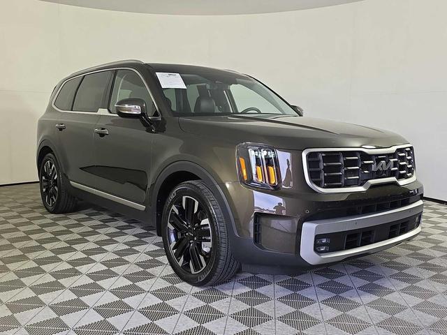 Photo of 2024 Dark Moss Kia Telluride