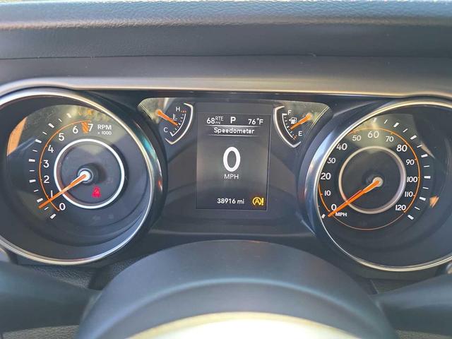 Photo of 2020 Bright White Clearcoat Jeep Gladiator