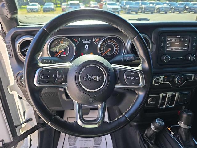 Photo of 2020 Bright White Clearcoat Jeep Gladiator