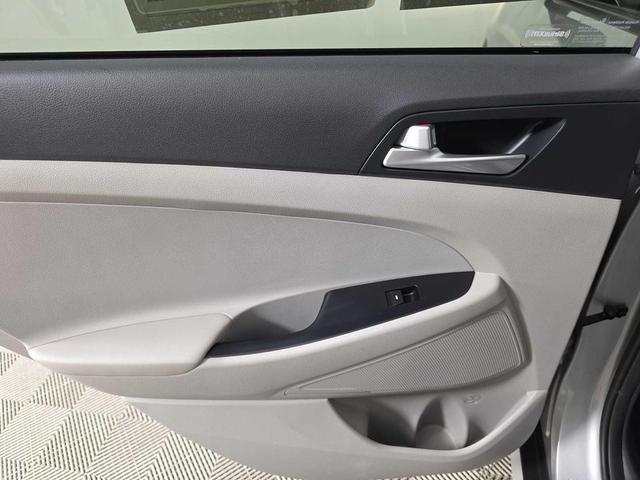 Photo of 2020 Stellar Silver Hyundai TUCSON