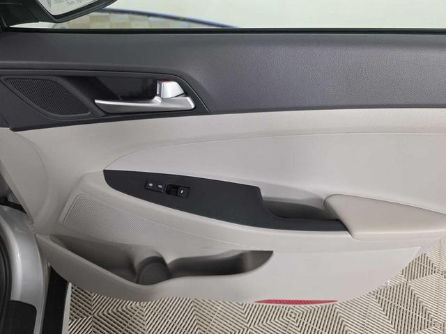 Photo of 2020 Stellar Silver Hyundai TUCSON